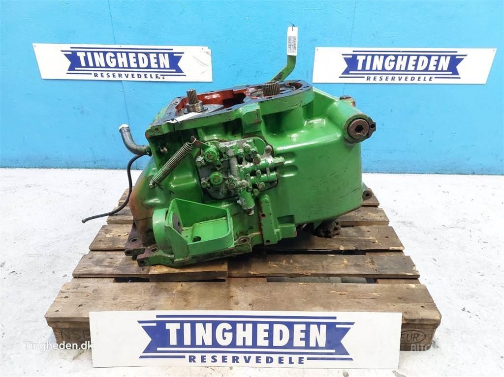 John Deere 4040S أجهزة نقل
