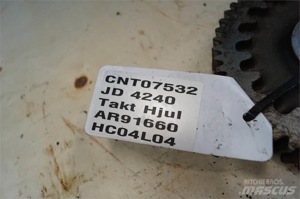 John Deere 4240S محركات