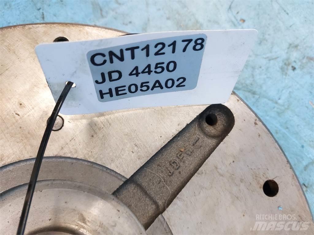 John Deere 4450 أجهزة نقل