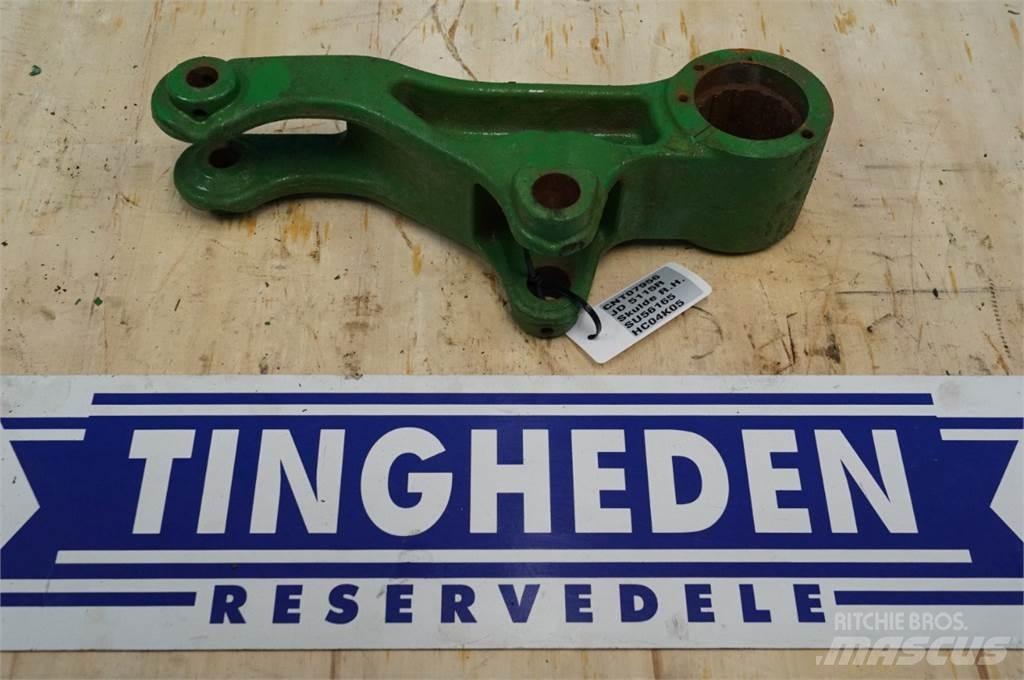 John Deere 5115R ملحقات أخرى للجرارات
