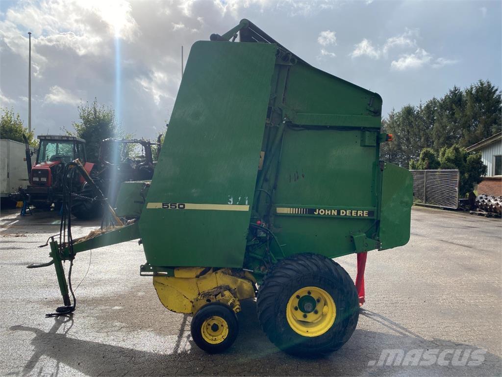 John Deere 550 محزمات مستديرة