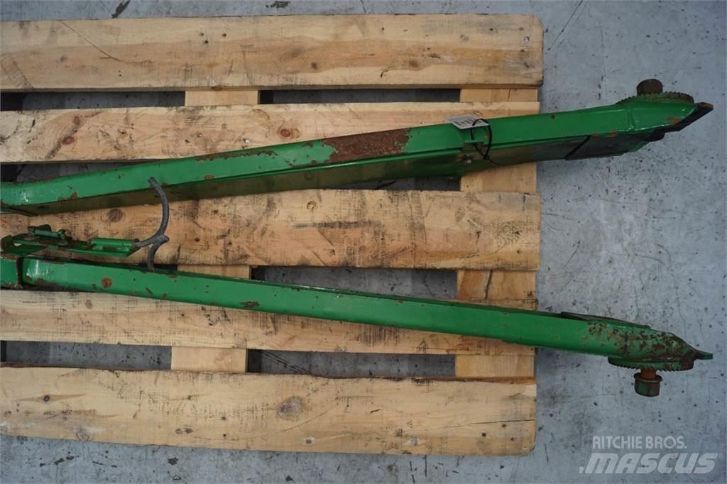 John Deere 590 ماكينات زراعية أخرى