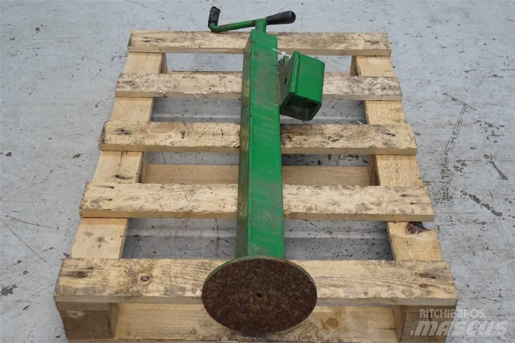 John Deere 590 ماكينات زراعية أخرى