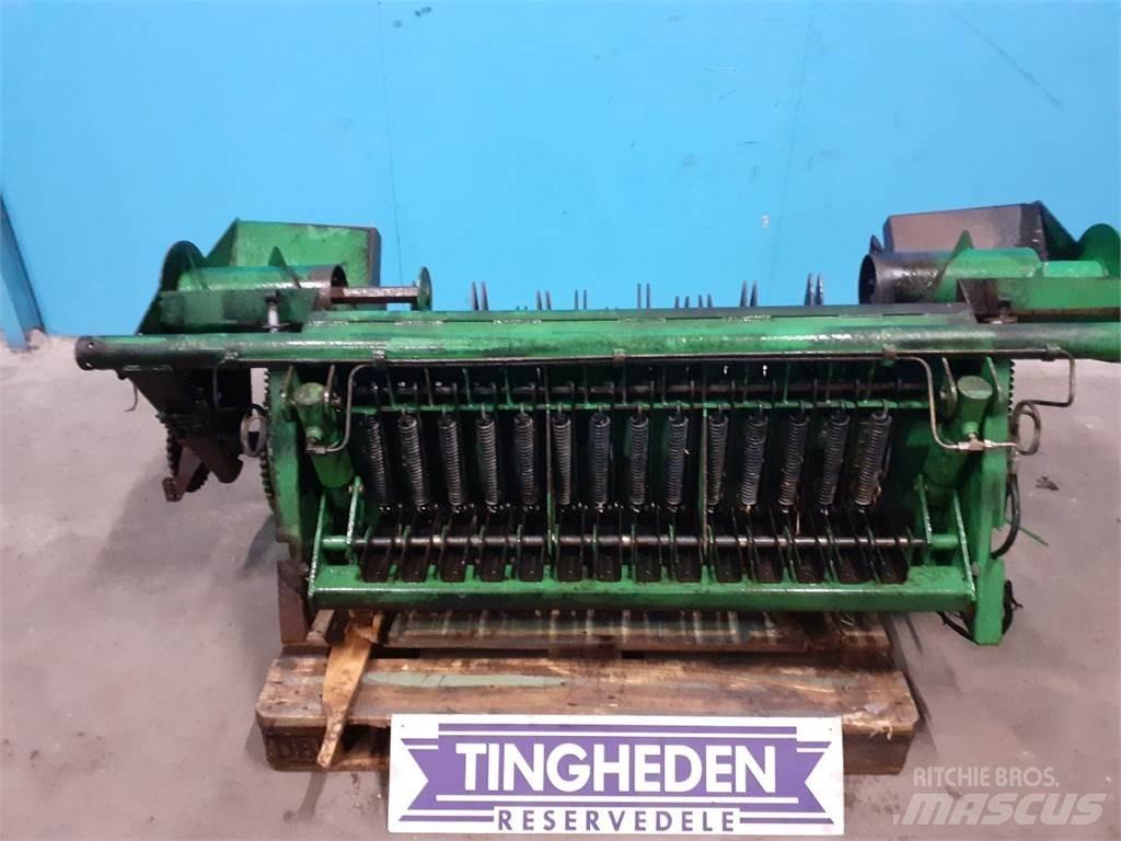 John Deere 592 ماكينات زراعية أخرى