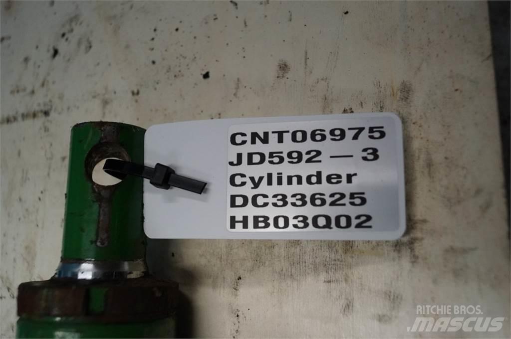 John Deere 592 هيدروليات