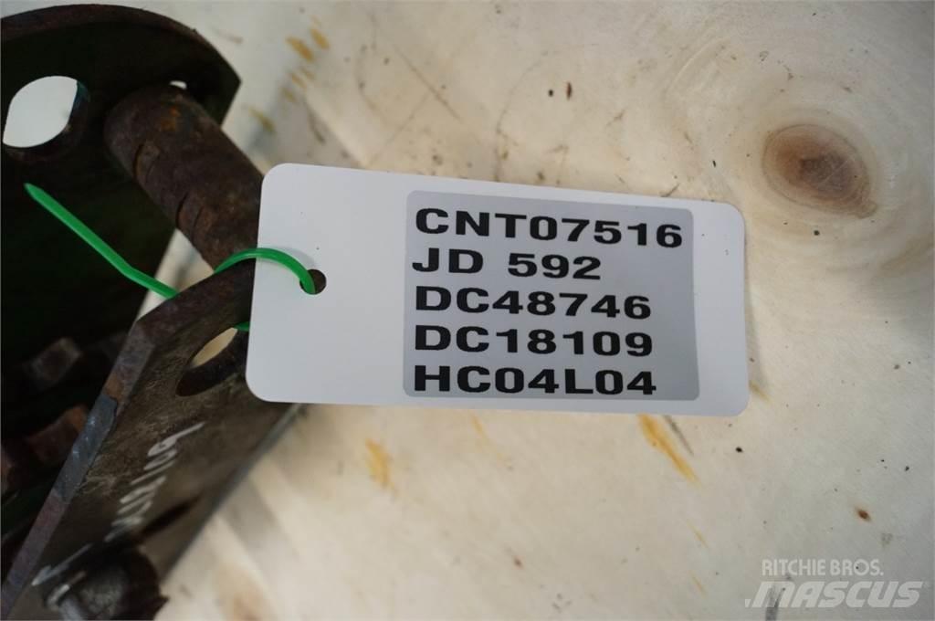 John Deere 592 ماكينات زراعية أخرى