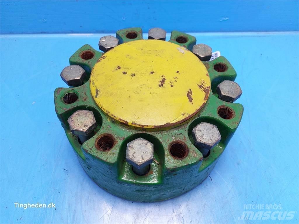 John Deere 6110 ملحقات أخرى للجرارات