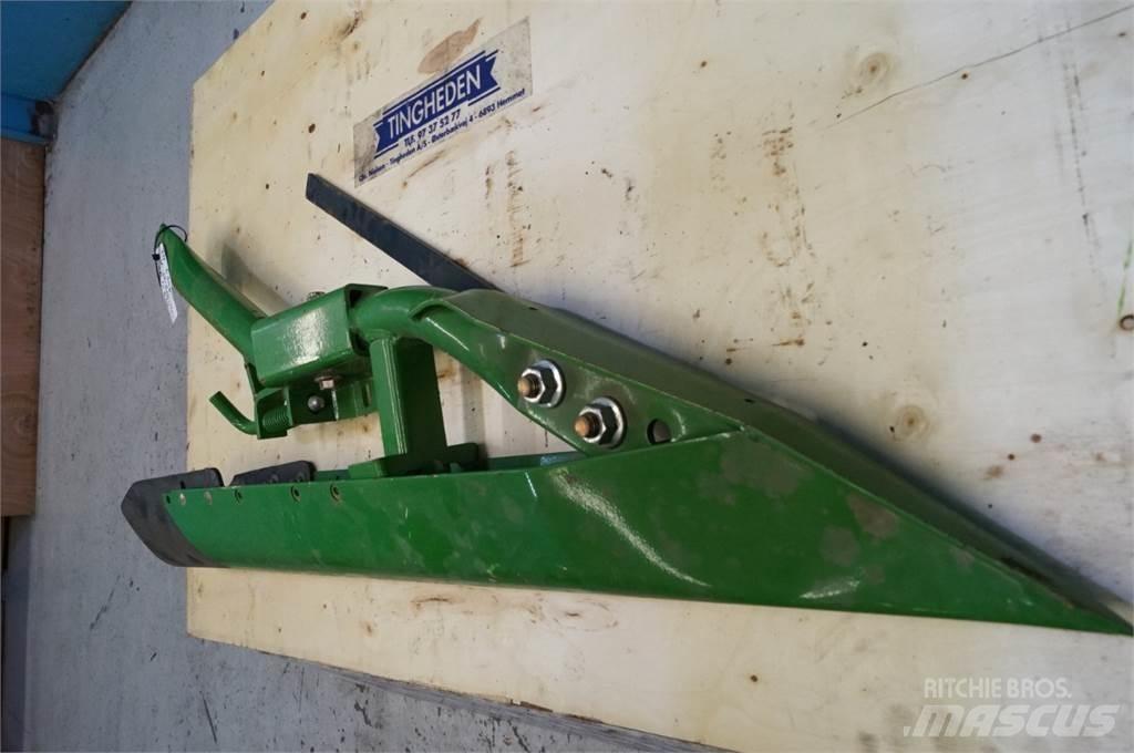 John Deere 630X ملحقات الحصادات