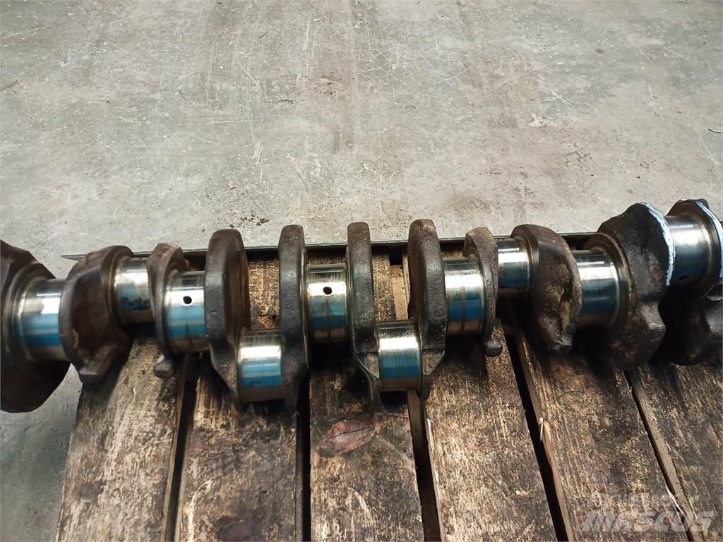 John Deere 6329 محركات