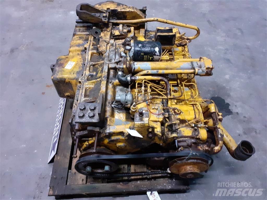 John Deere 644B محركات