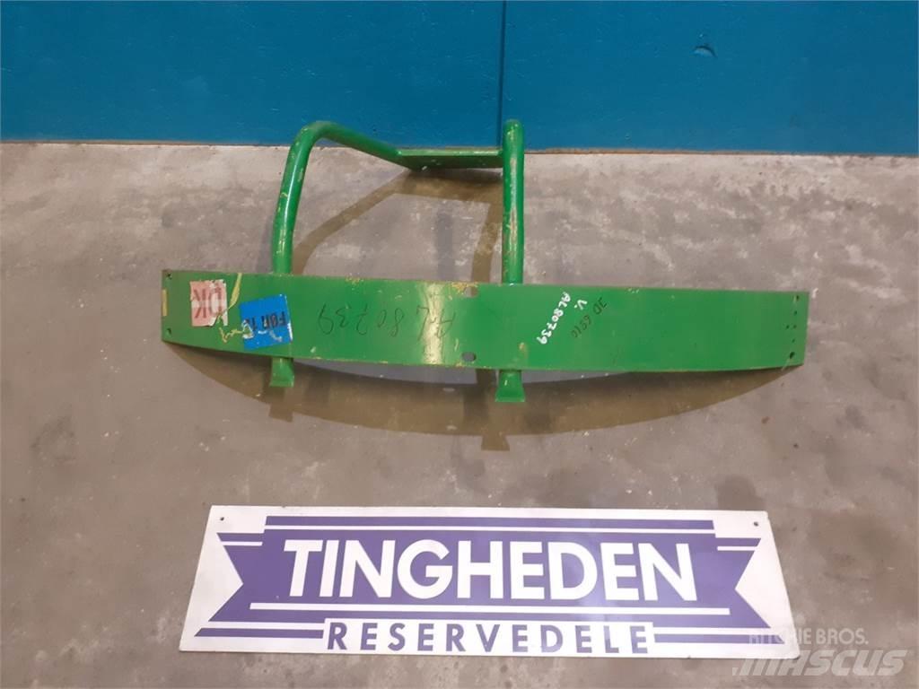 John Deere 6810 ملحقات أخرى للجرارات