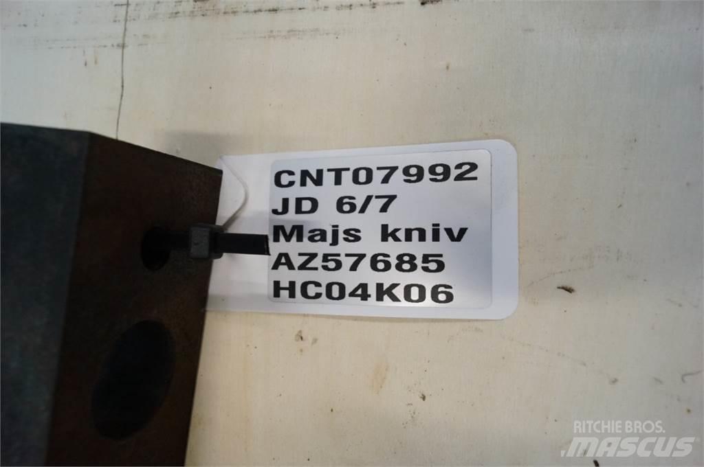 John Deere 6950 ملحقات ماكينات القش والعلف