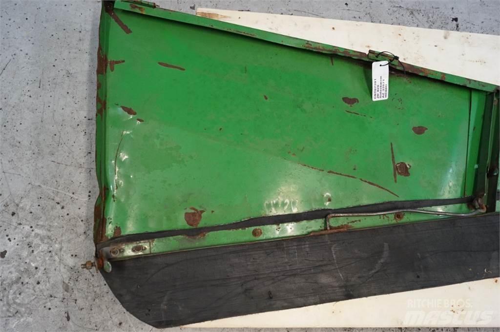 John Deere 820 ملحقات الحصادات