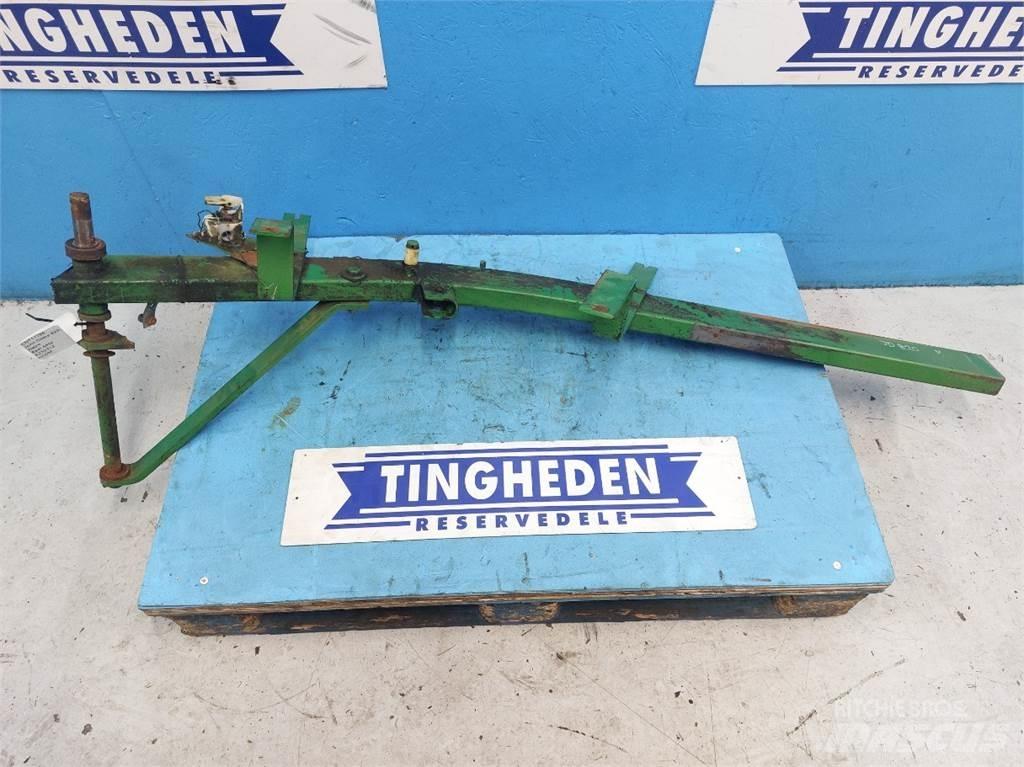 John Deere 820 ملحقات الحصادات