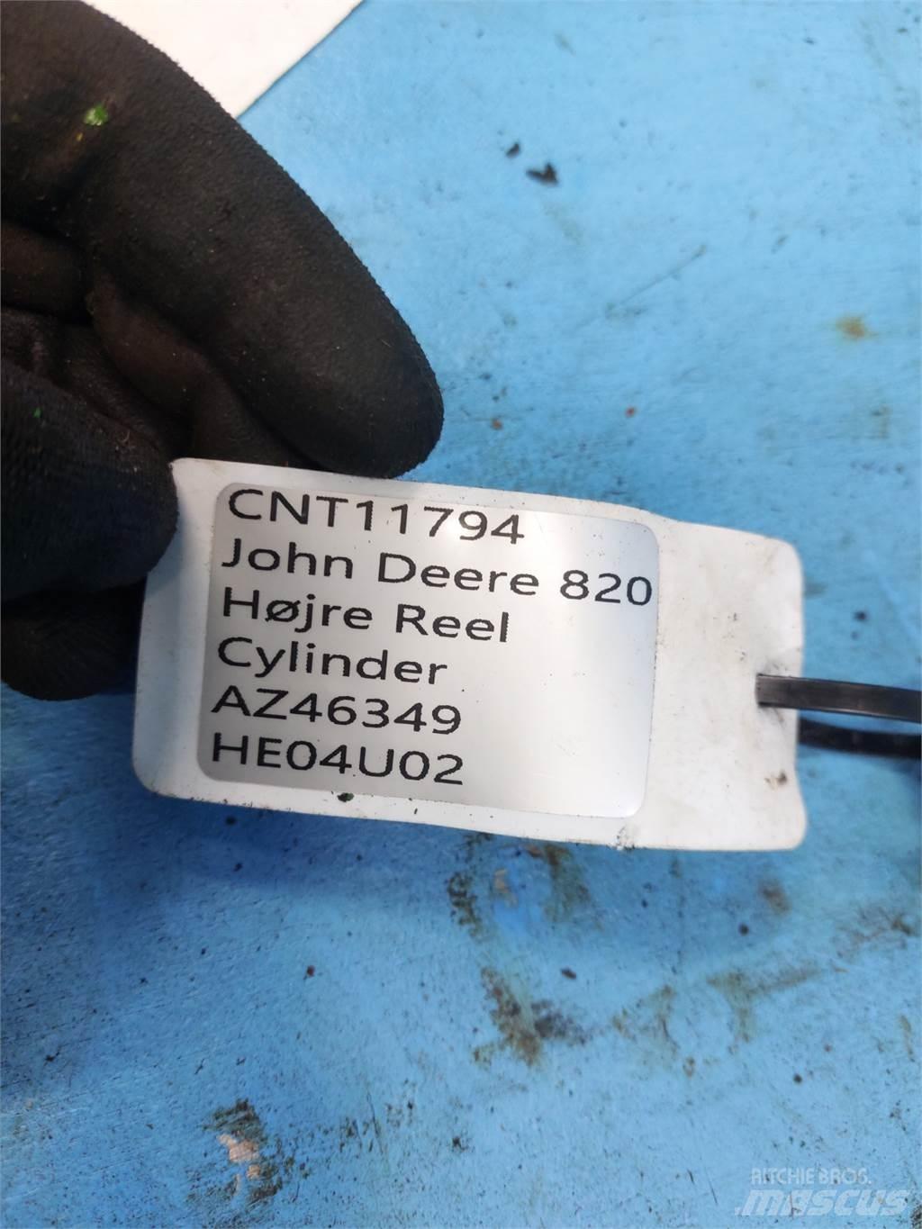 John Deere 820 ملحقات الحصادات