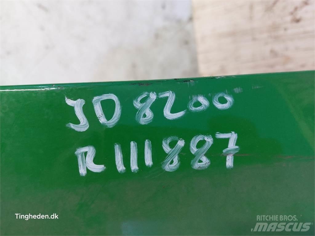 John Deere 8200 ملحقات أخرى للجرارات