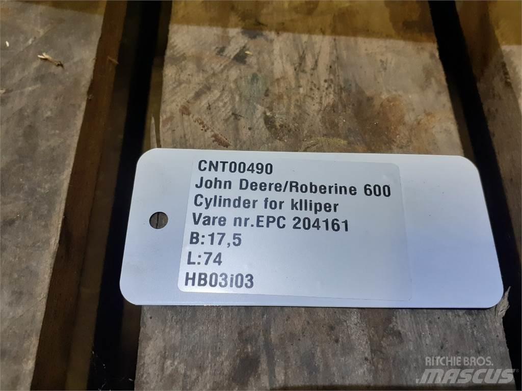 John Deere 900 جز العشب