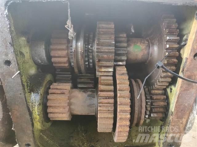 John Deere 942 أجهزة نقل