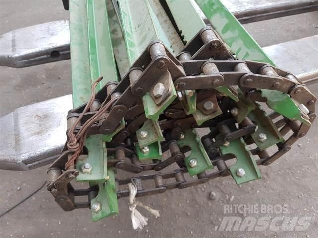 John Deere 942 ملحقات الحصادات