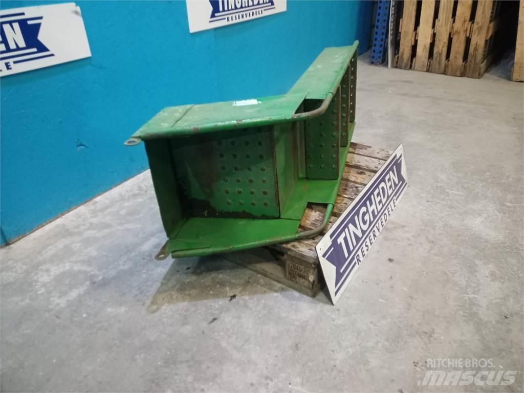 John Deere 955 كابينة والداخلية