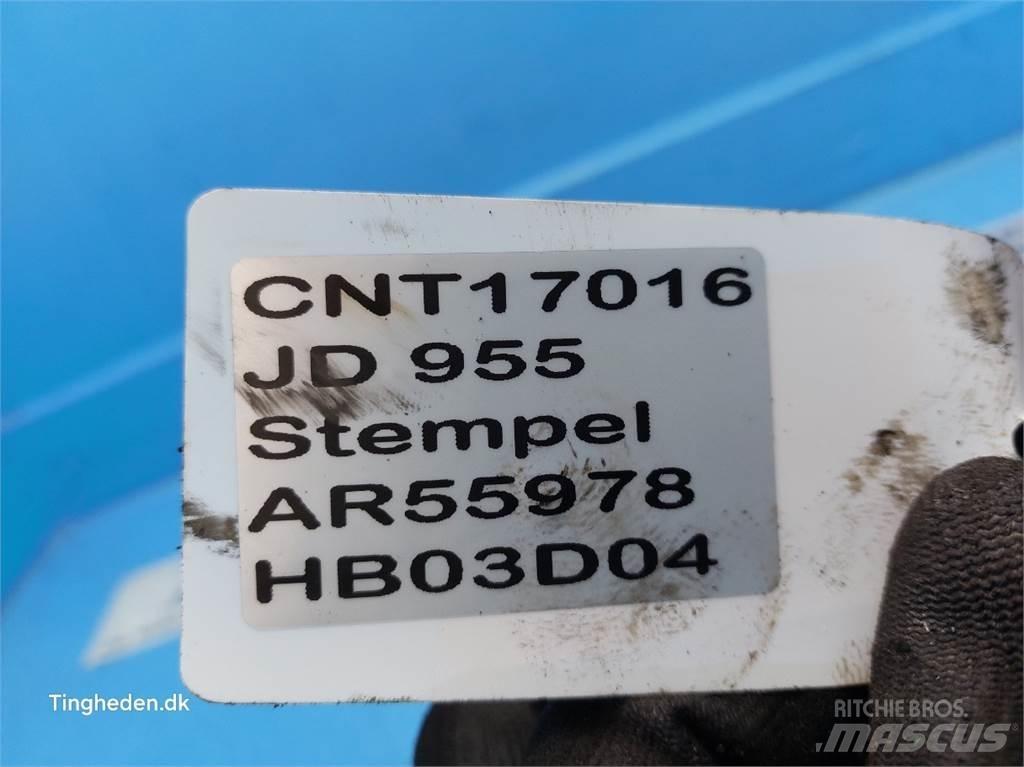 John Deere 955 محركات