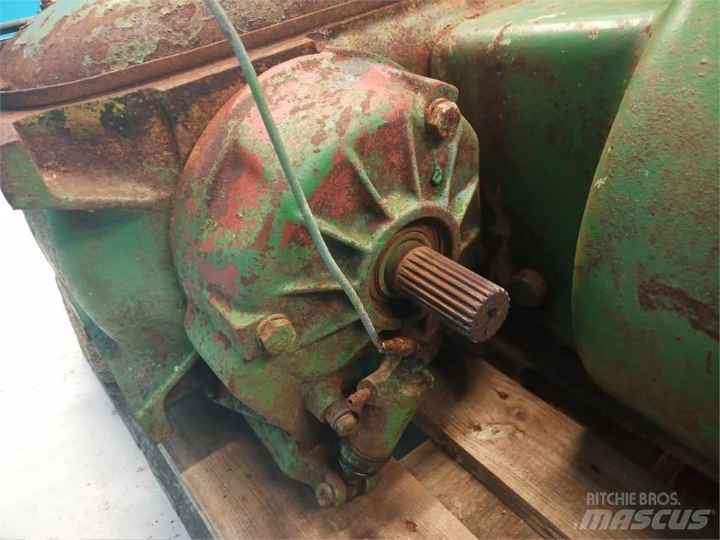 John Deere 965 أجهزة نقل