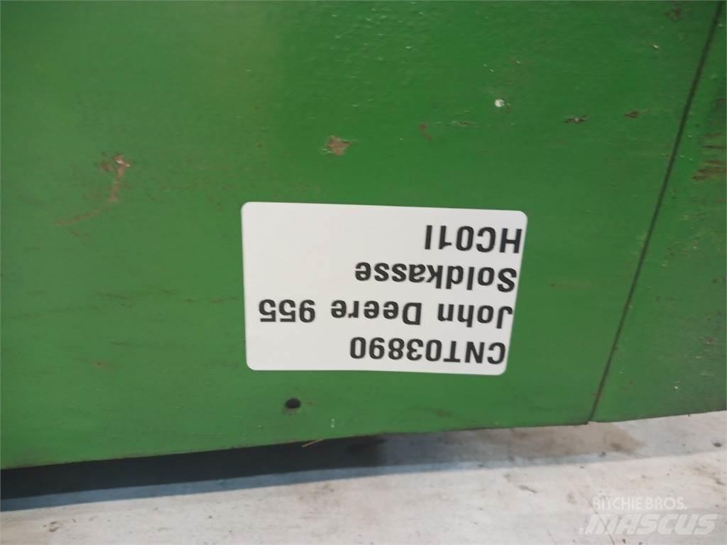 John Deere 965 معدات نشر الرمال والملح