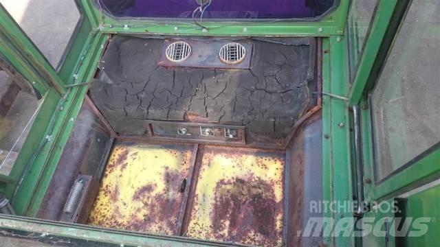 John Deere 975 كابينة والداخلية