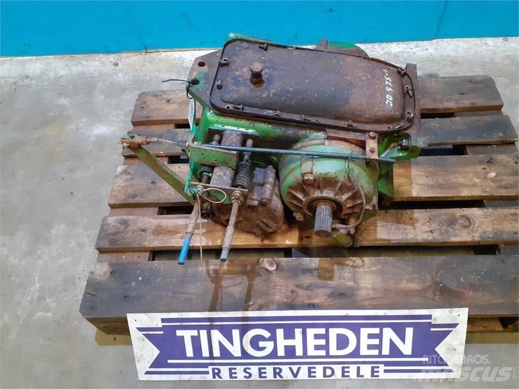 John Deere 975 أجهزة نقل