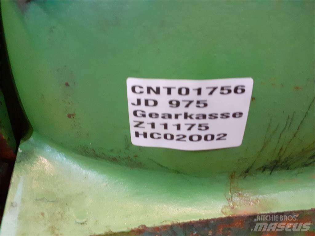 John Deere 975 أجهزة نقل
