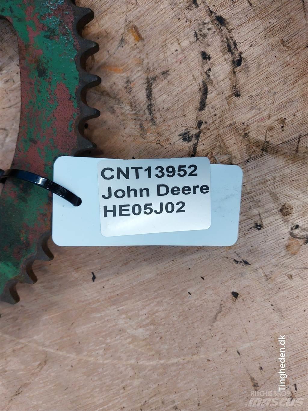 John Deere 975 ملحقات الحصادات