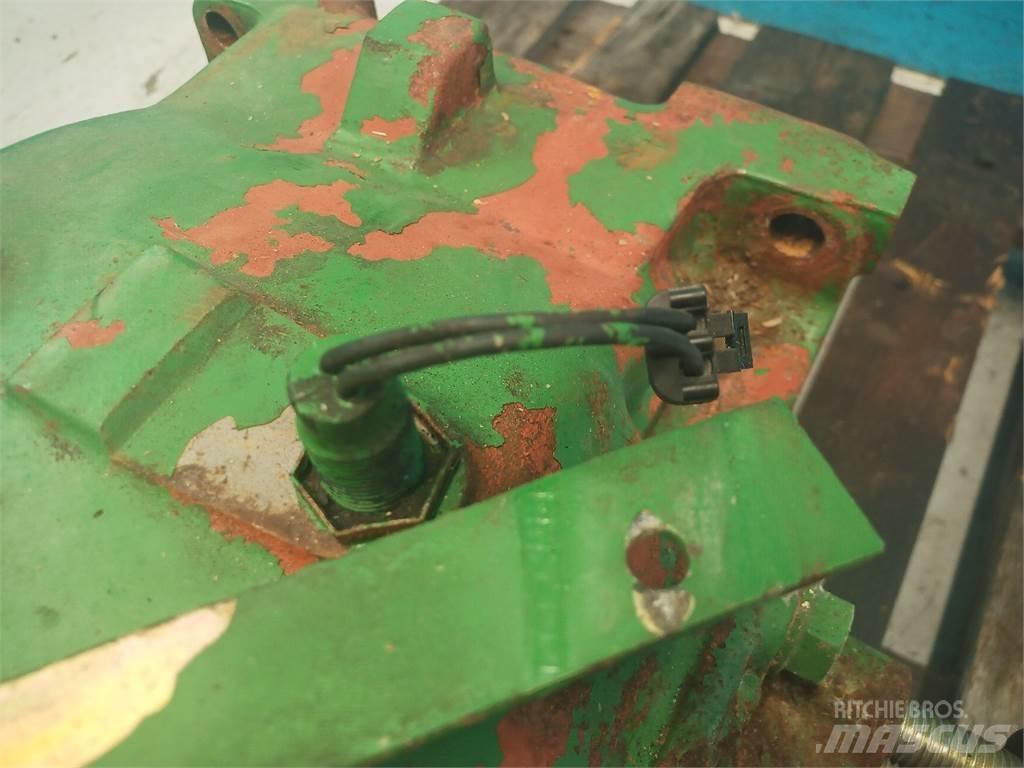 John Deere 9780 أجهزة نقل