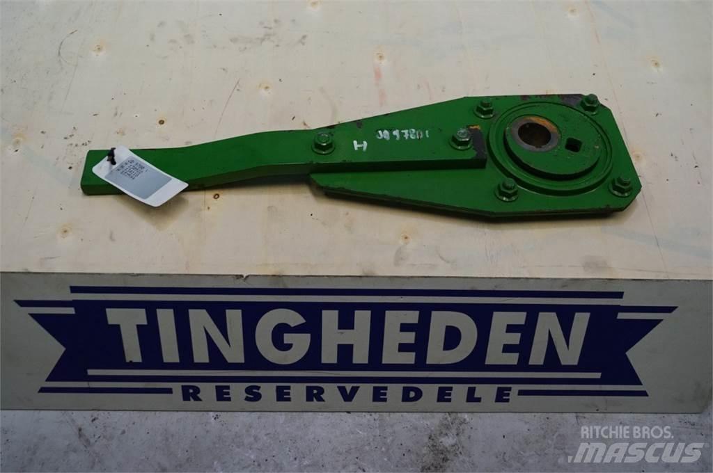 John Deere 9780 معدات نشر الرمال والملح
