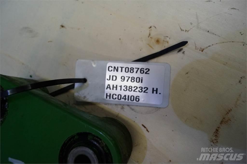 John Deere 9780 معدات نشر الرمال والملح