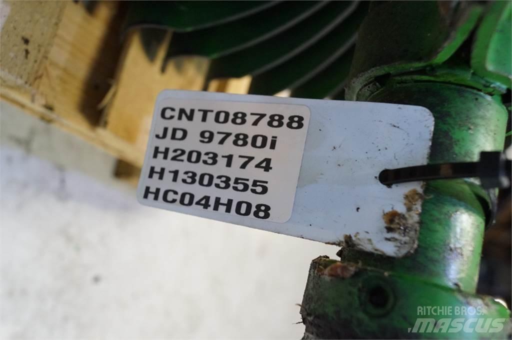 John Deere 9780 معدات نشر الرمال والملح