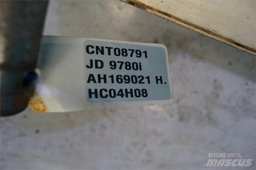 John Deere 9780 معدات نشر الرمال والملح