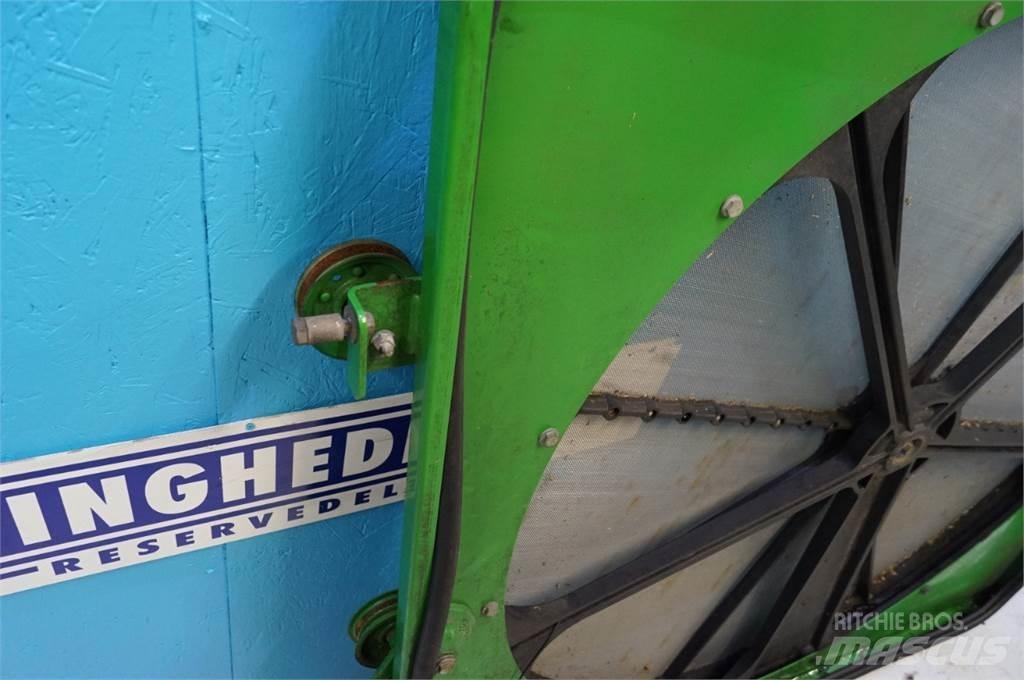 John Deere 9780 مشعات