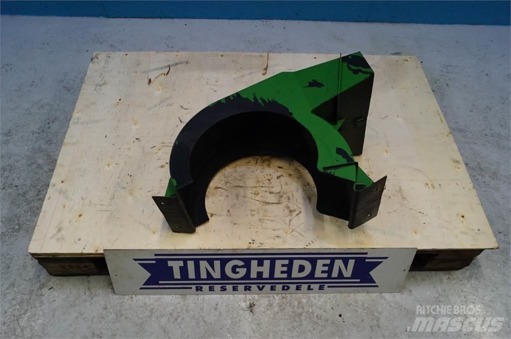 John Deere 9780 مشعات