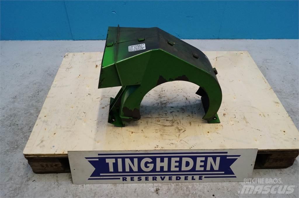 John Deere 9780 مشعات