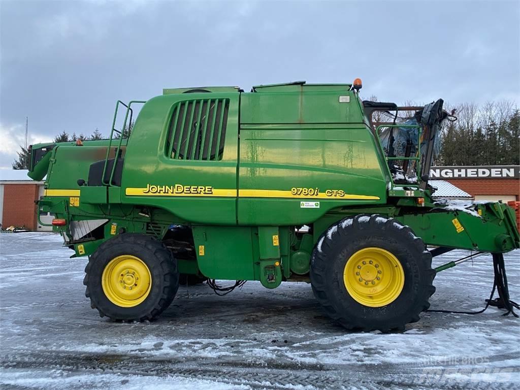 John Deere 9780 حصادات