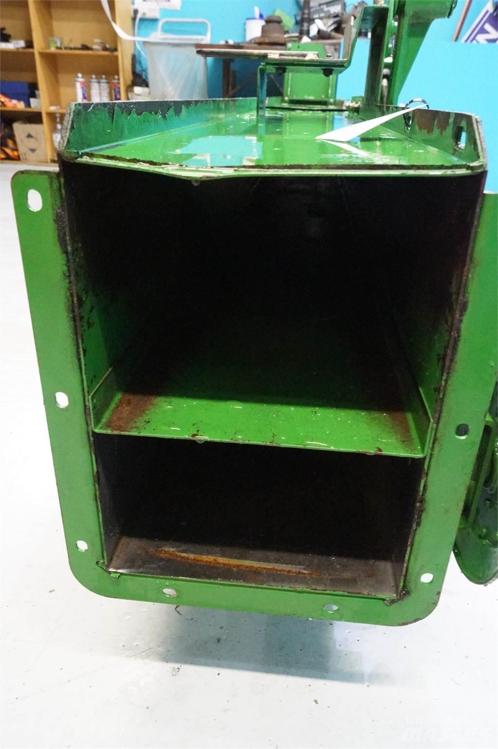 John Deere 9780 ملحقات الحصادات