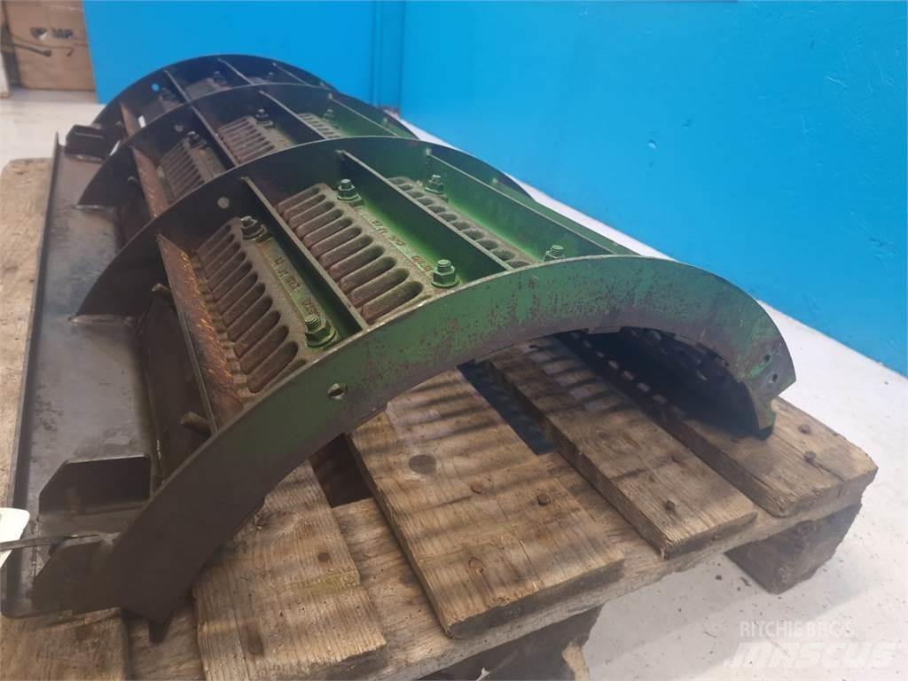 John Deere 9780 ملحقات الحصادات