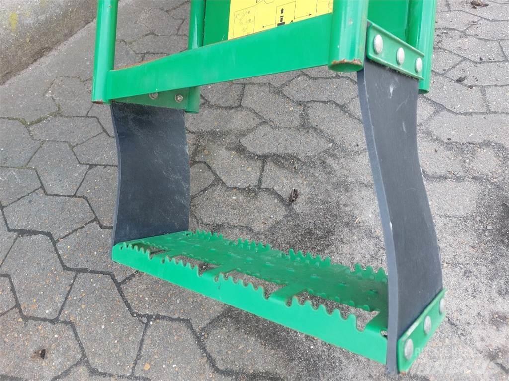 John Deere 9880 كابينة والداخلية