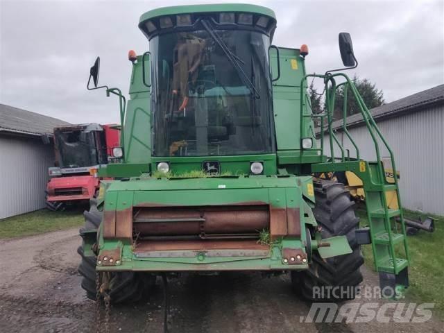 John Deere CTS حصادات