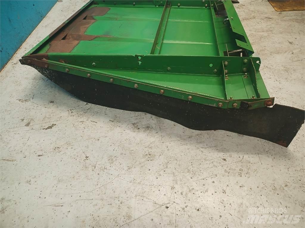 John Deere CTS معدات نشر الرمال والملح