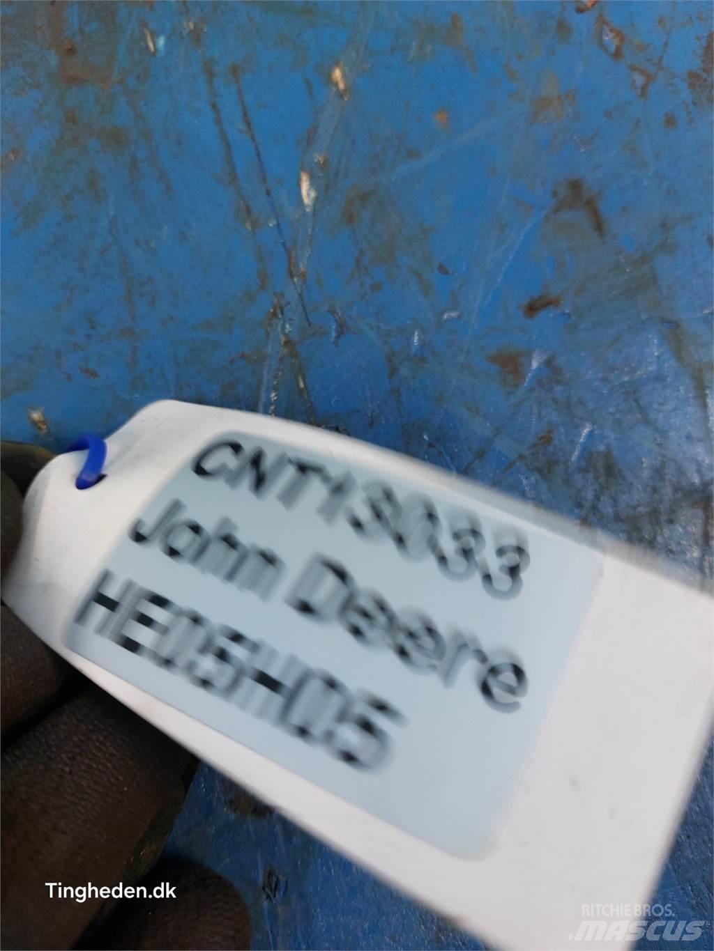John Deere S670 معدات نشر الرمال والملح