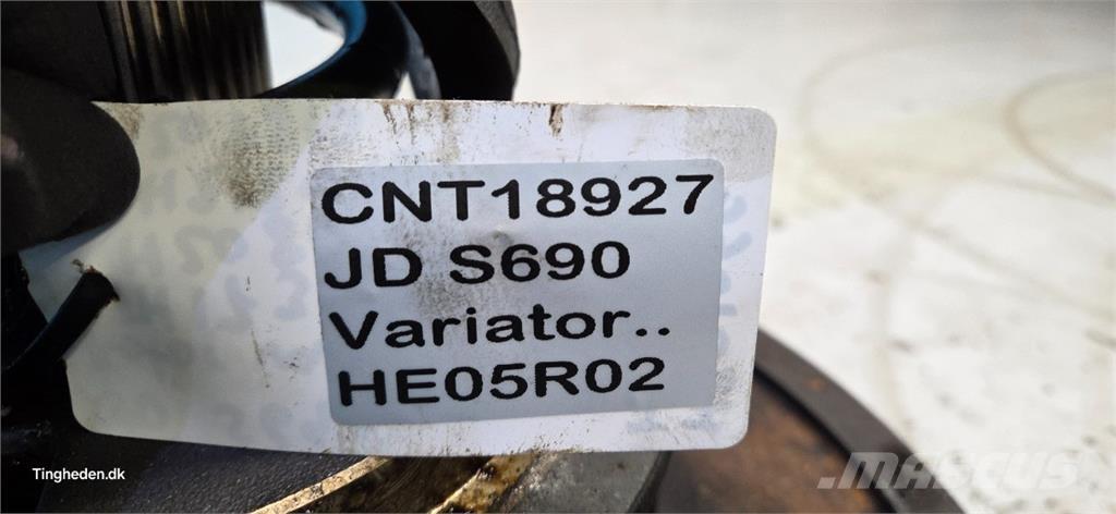 John Deere S690 ماكينات زراعية أخرى