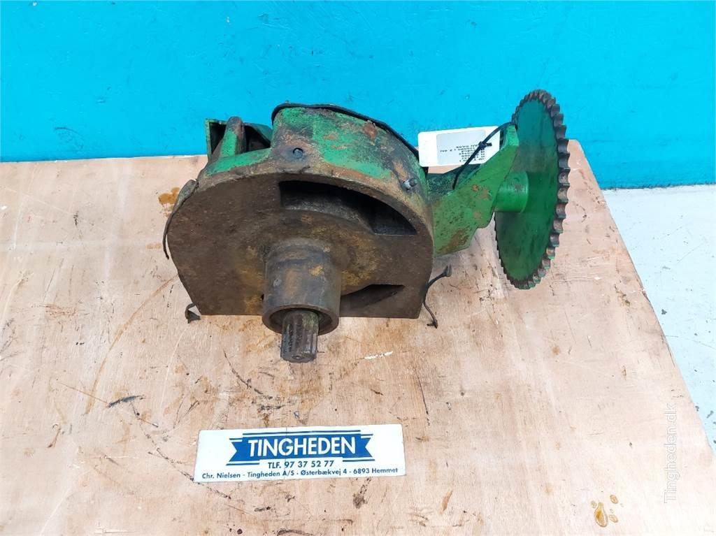 John Deere T660i ملحقات الحصادات