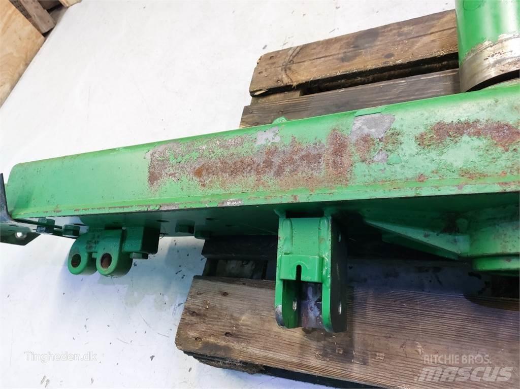 John Deere T660I ملحقات الحصادات