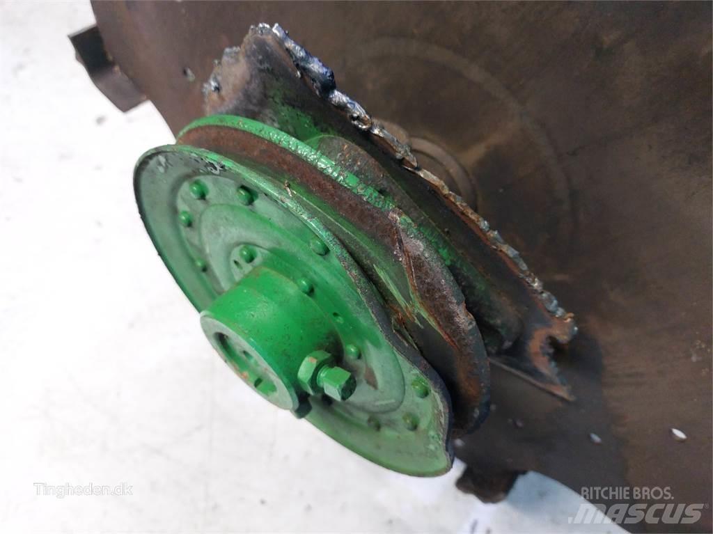 John Deere T660I ملحقات الحصادات